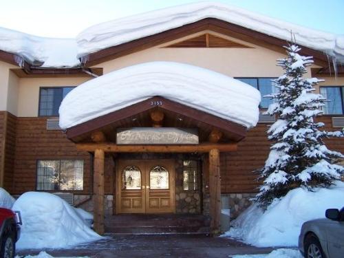 סטימבואט ספרינגס Steamboat Mountain Lodge מראה חיצוני תמונה